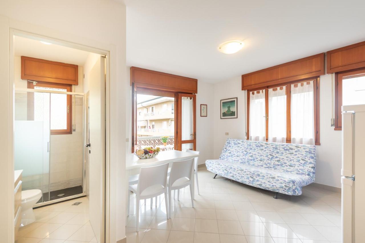 Villa Alpi Lignano Sabbiadoro Exterior foto